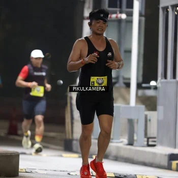 Runner Photo 7079714