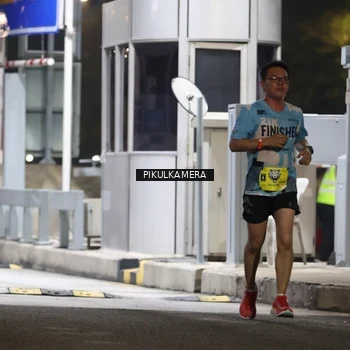 Runner Photo 7079715