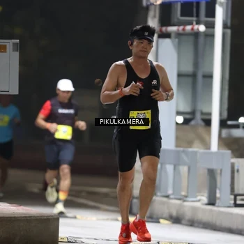 Runner Photo 7079716