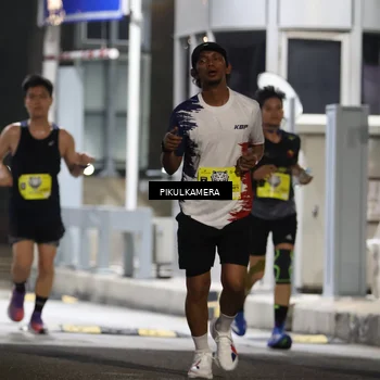 Runner Photo 7079750