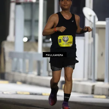 Runner Photo 7079751