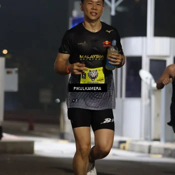 Runner Photo 7079755