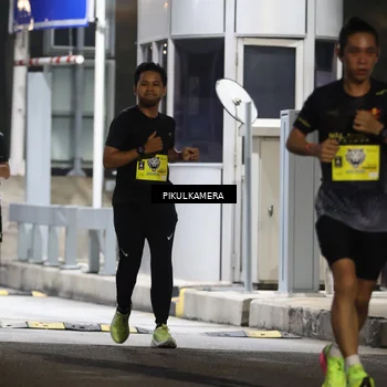 Runner Photo 7079771
