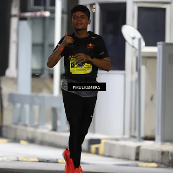 Runner Photo 7079777