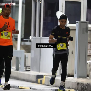 Runner Photo 7079796