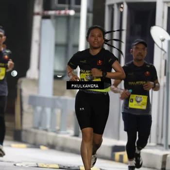 Runner Photo 7079818