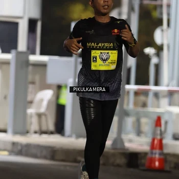 Runner Photo 7079838