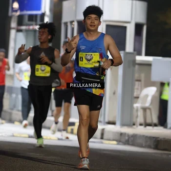 Runner Photo 7079846