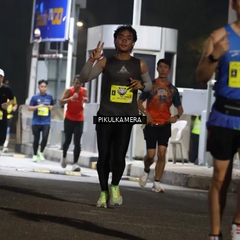 Runner Photo 7079848