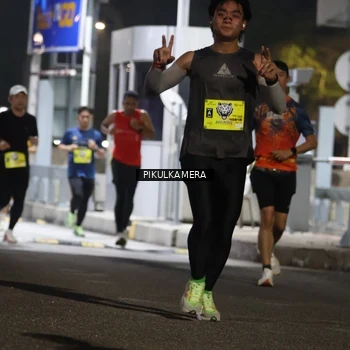 Runner Photo 7079850