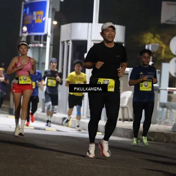Runner Photo 7079856