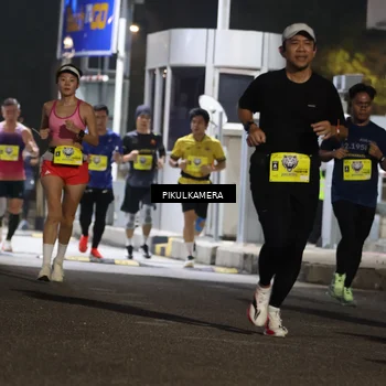Runner Photo 7079859