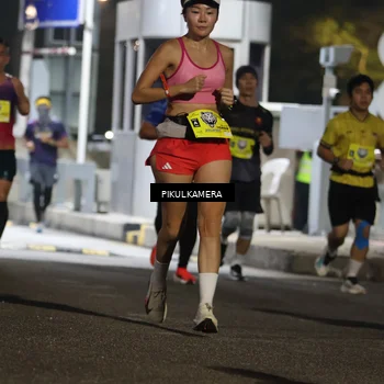 Runner Photo 7079865