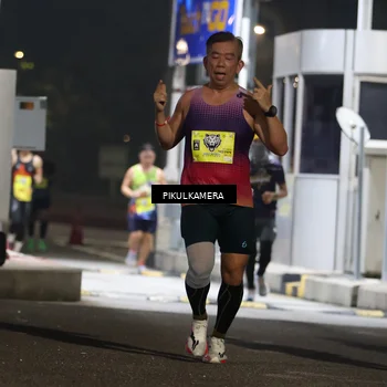 Runner Photo 7079869