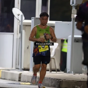 Runner Photo 7079881