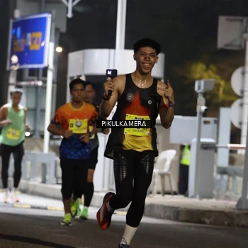 Runner Photo 7079884