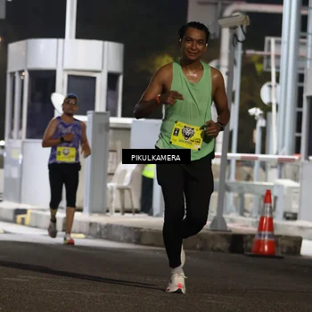 Runner Photo 7079900