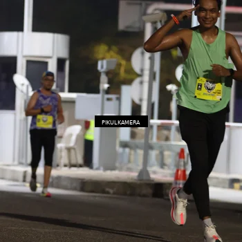Runner Photo 7079904