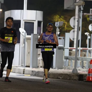Runner Photo 7079906
