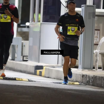 Runner Photo 7079928