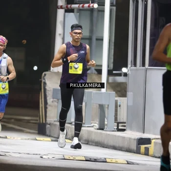 Runner Photo 7079951