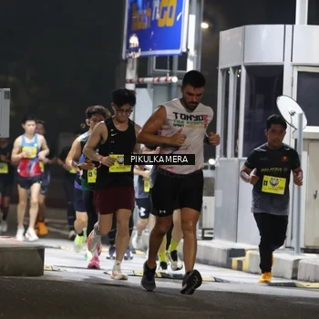 Runner Photo 7079981