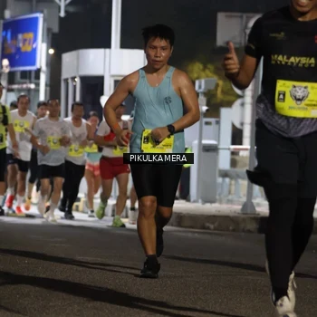 Runner Photo 7080029