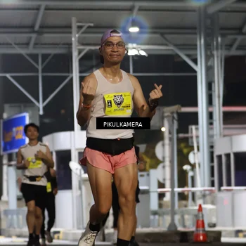 Runner Photo 7080073
