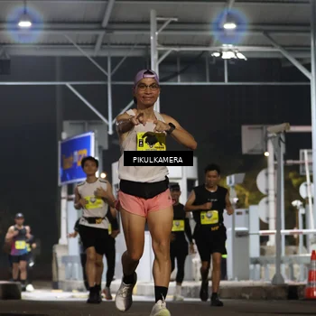 Runner Photo 7080074