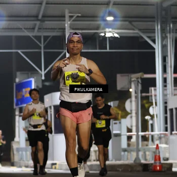 Runner Photo 7080075