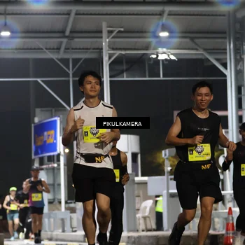 Runner Photo 7080085