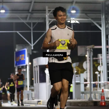 Runner Photo 7080090