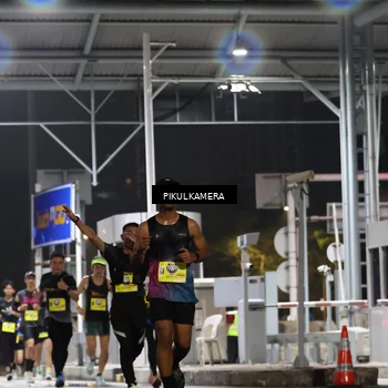 Runner Photo 7080093