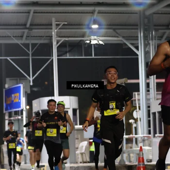 Runner Photo 7080096