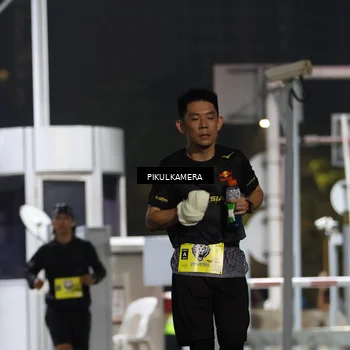 Runner Photo 7080102