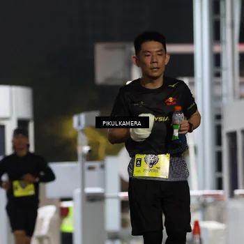 Runner Photo 7080103