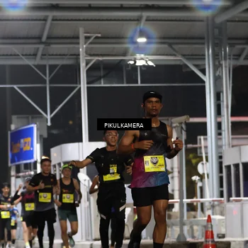 Runner Photo 7080106