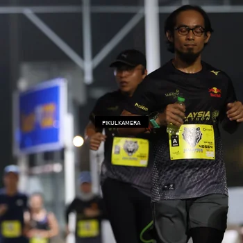 Runner Photo 7080120