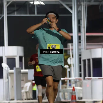 Runner Photo 7080133