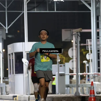 Runner Photo 7080138