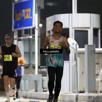 Runner Photo 7080150