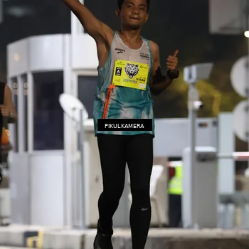 Runner Photo 7080152