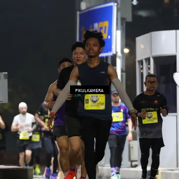 Runner Photo 7080161
