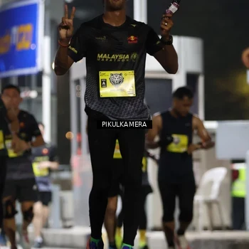 Runner Photo 7080184