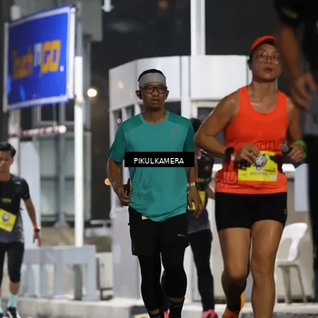Runner Photo 7080190