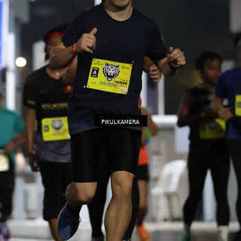 Runner Photo 7080194