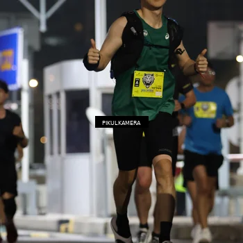 Runner Photo 7080234