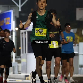 Runner Photo 7080235