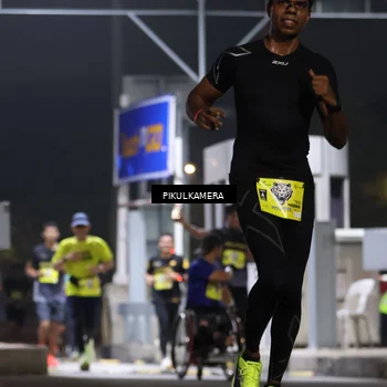 Runner Photo 7080239