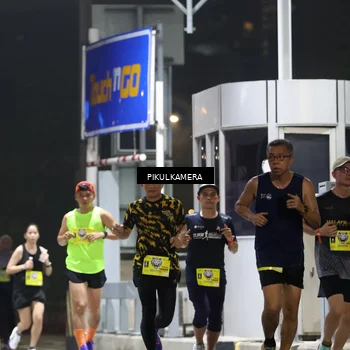 Runner Photo 7080265